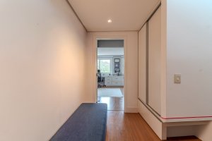 Casa em Condomínio com 324m², 4 dormitórios no bairro Três Figueiras em Porto Alegre para Alugar