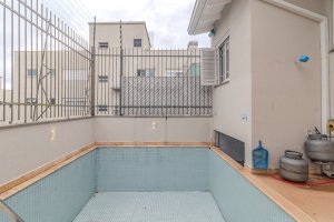 Casa em Condomínio com 324m², 4 dormitórios no bairro Três Figueiras em Porto Alegre para Alugar