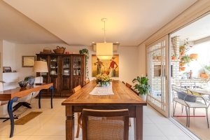 Casa em Condomínio com 324m², 4 dormitórios no bairro Três Figueiras em Porto Alegre para Alugar