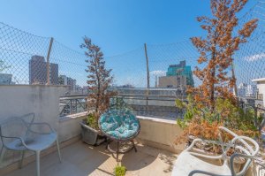 Apartamento com 96m², 1 dormitório no bairro Moinhos de Vento em Porto Alegre para Alugar