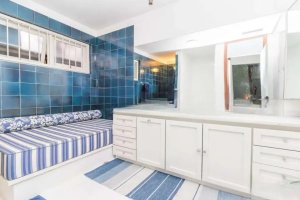 Casa com 572m², 5 dormitórios no bairro Boa Vista em Porto Alegre para Alugar