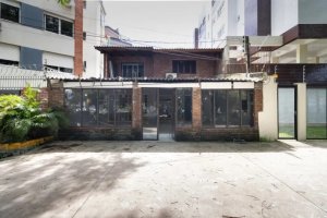 Casa Comercial com 270m² no bairro Azenha em Porto Alegre para Alugar