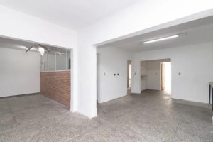 Casa comercial com 270m² no bairro Azenha em Porto Alegre para Alugar
