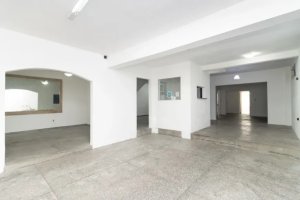 Casa comercial com 270m² no bairro Azenha em Porto Alegre para Alugar