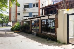 Casa comercial com 270m² no bairro Azenha em Porto Alegre para Alugar