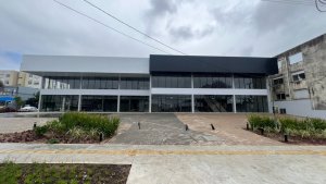 Loja com 360m² no bairro Três Figueiras em Porto Alegre para Alugar