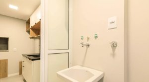 Apartamento com 43m², 1 dormitório no bairro Moinho de Vento em Porto Alegre para Alugar