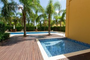 Apartamento com 157m², 3 dormitórios no bairro Jardim Europa em Porto Alegre para Alugar