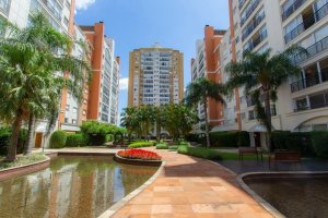 Apartamento com 157m², 3 dormitórios no bairro Jardim Europa em Porto Alegre para Alugar