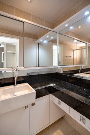 Apartamento com 157m², 3 dormitórios no bairro Jardim Europa em Porto Alegre para Alugar