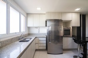 Apartamento com 157m², 3 dormitórios no bairro Jardim Europa em Porto Alegre para Alugar