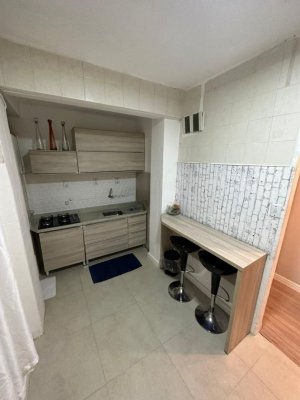 Apartamento com 57m², 2 dormitórios no bairro Floresta em Porto Alegre para Alugar