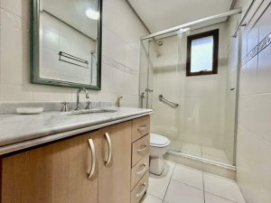 Apartamento com 72m², 2 dormitórios no bairro Petrópolis em Porto Alegre para Alugar