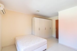 Casa com 200m², 3 dormitórios no bairro Ipanema em Porto Alegre para Alugar