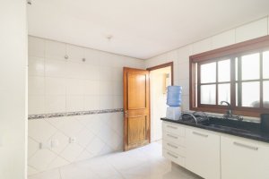 Casa com 200m², 3 dormitórios no bairro Ipanema em Porto Alegre para Alugar