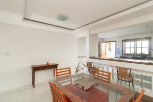 Casa com 200m², 3 dormitórios no bairro Ipanema em Porto Alegre para Alugar