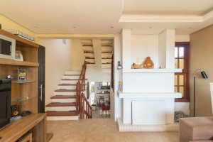 Casa com 200m², 3 dormitórios no bairro Ipanema em Porto Alegre para Alugar