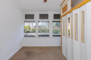 Apartamento com 100m², 3 dormitórios no bairro Menino Deus em Porto Alegre para Alugar