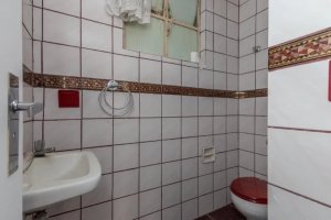 Apartamento com 100m², 3 dormitórios no bairro Menino Deus em Porto Alegre para Alugar