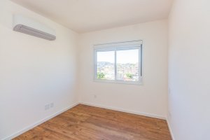 Apartamento com 44m², 1 dormitório no bairro Passo da Areia em Porto Alegre para Alugar