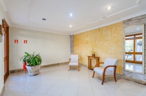 Apartamento com 151m², 3 dormitórios no bairro Passo da Areia em Porto Alegre para Alugar