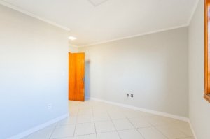Apartamento com 151m², 3 dormitórios no bairro Passo da Areia em Porto Alegre para Alugar