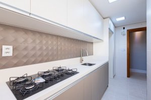 Apartamento com 151m², 3 dormitórios no bairro Passo da Areia em Porto Alegre para Alugar