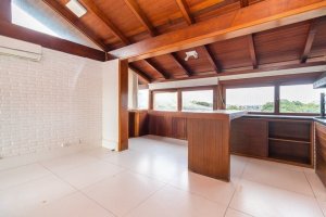 Cobertura com 240m², 3 dormitórios no bairro Cristal em Porto Alegre para Alugar