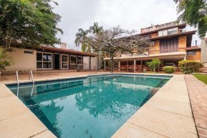 Cobertura com 240m², 3 dormitórios no bairro Cristal em Porto Alegre para Alugar