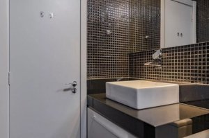 Apartamento com 57m², 1 dormitório no bairro Três Figueiras em Porto Alegre para Alugar
