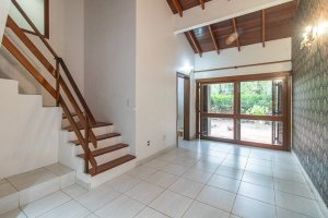 Casa em Condomínio com 188m², 4 dormitórios no bairro Ipanema em Porto Alegre para Alugar