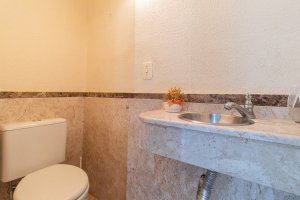 Casa em Condomínio com 188m², 4 dormitórios no bairro Ipanema em Porto Alegre para Alugar