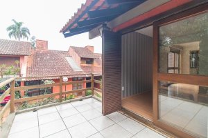 Casa em Condomínio com 188m², 4 dormitórios no bairro Ipanema em Porto Alegre para Alugar