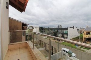 Casa com 171m², 3 dormitórios no bairro Hípica em Porto Alegre para Alugar