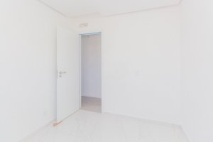 Apartamento com 76m², 3 dormitórios no bairro Vila Ipiranga em Porto Alegre para Alugar