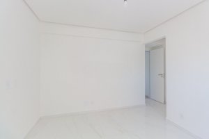 Apartamento com 76m², 3 dormitórios no bairro Vila Ipiranga em Porto Alegre para Alugar