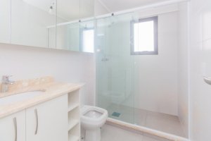 Apartamento com 76m², 3 dormitórios no bairro Vila Ipiranga em Porto Alegre para Alugar