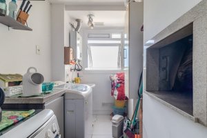 Apartamento com 75m², 3 dormitórios no bairro São Sebastião em Porto Alegre para Alugar