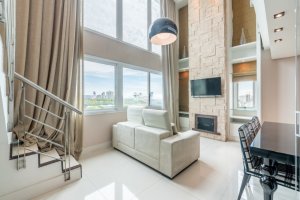 Apartamento com 65m², 1 dormitório no bairro Três Figueiras em Porto Alegre para Alugar