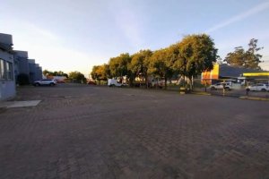 Galpão com 550m² no bairro Sarandi em Porto Alegre para Alugar