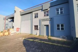 Galpão com 550m² no bairro Sarandi em Porto Alegre para Alugar