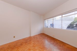 Apartamento com 147m², 3 dormitórios no bairro Moinhos de Vento em Porto Alegre para Alugar