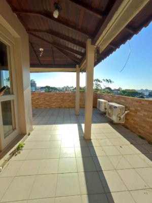 Cobertura com 117m², 3 dormitórios no bairro Sarandi em Porto Alegre para Alugar