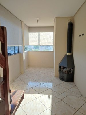 Cobertura com 117m², 3 dormitórios no bairro Sarandi em Porto Alegre para Alugar