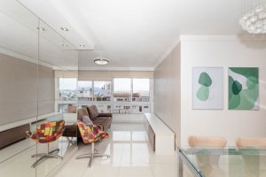 Apartamento com 81m², 3 dormitórios no bairro Rio Branco em Porto Alegre para Alugar
