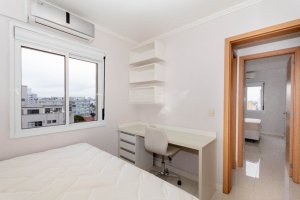 Apartamento com 81m², 3 dormitórios no bairro Rio Branco em Porto Alegre para Alugar