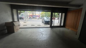 Prédio Comercial com 400m² no bairro Moinhos de Vento em Porto Alegre para Alugar