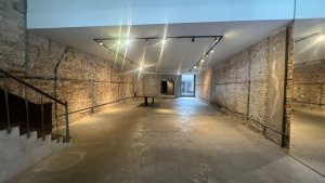 Prédio Comercial com 400m² no bairro Moinhos de Vento em Porto Alegre para Alugar