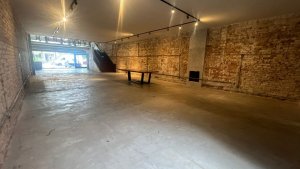 Prédio Comercial com 400m² no bairro Moinhos de Vento em Porto Alegre para Alugar