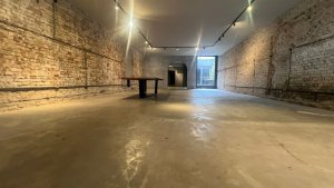 Prédio Comercial com 400m² no bairro Moinhos de Vento em Porto Alegre para Alugar